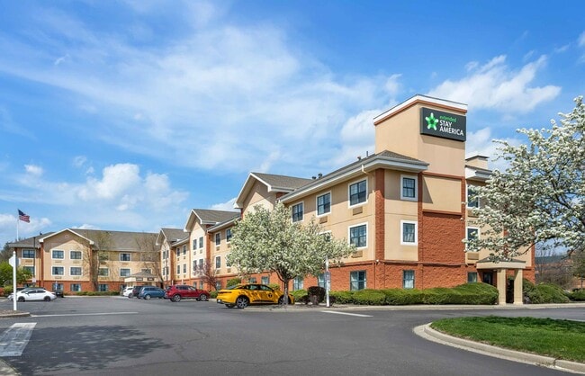 Furnished Studio-Long Island - Melville