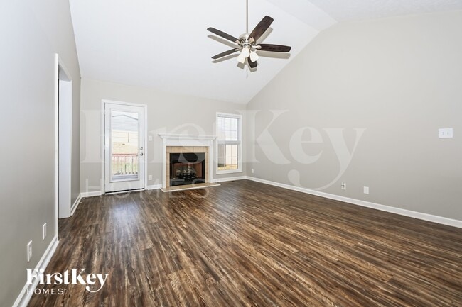 118 West Dr