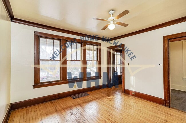 Photo - 2934 N Bremen St