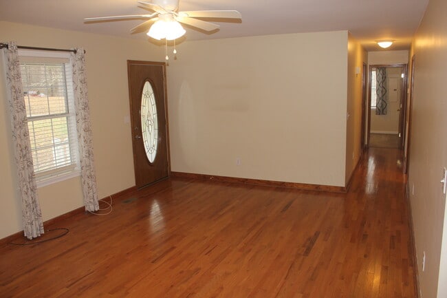 Photo - 190 Sheep Ranch Rd SE