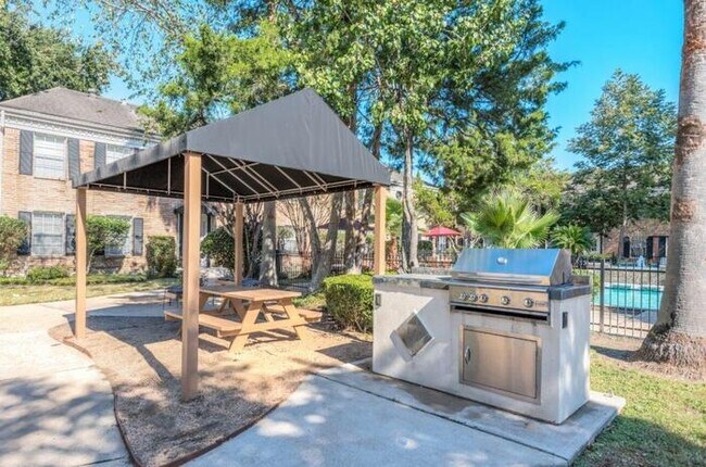 Photo - 9075 Gaylord Dr Unit b1