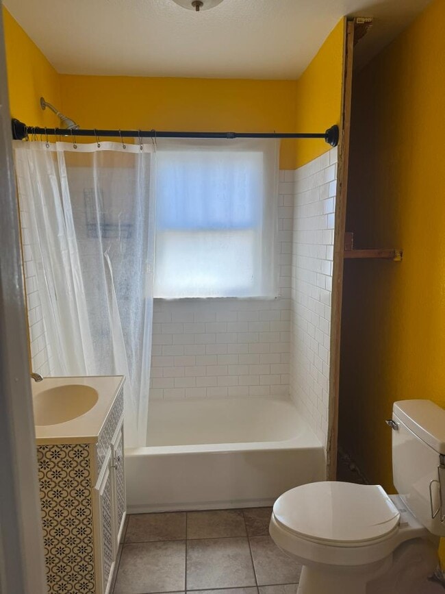 Photo - 416 S Adams St