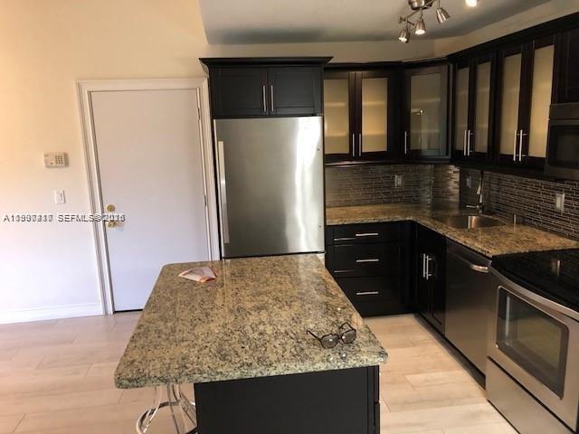 Photo - 10733 Cleary Blvd Unidad 304