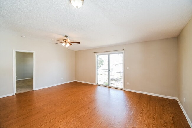 Photo - 7533 International Village Dr