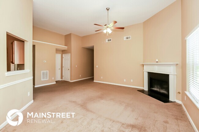 Photo - 74 Lake Crossing Ct