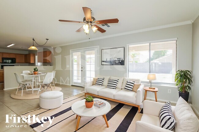 Photo - 12521 W Ash St