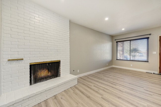 Photo - 9626 Knickers Ct