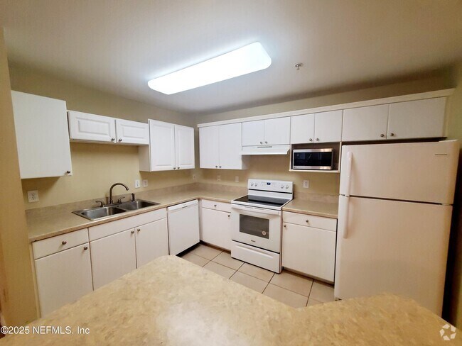 Building Photo - 3591 Kernan Blvd S Unit 412 Rental