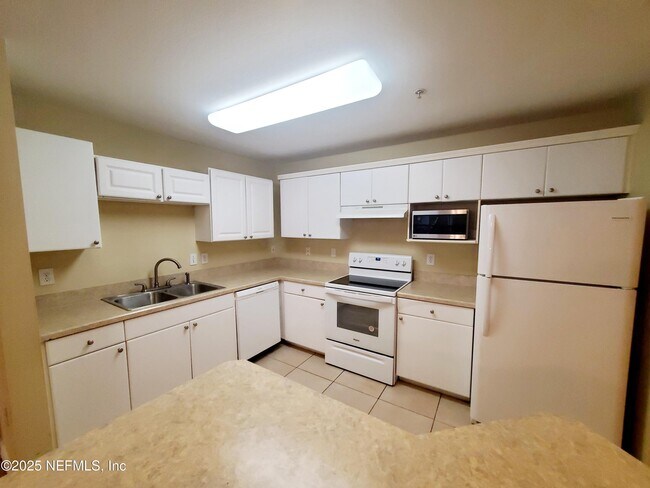 Photo - 3591 Kernan Blvd S Condo Unit 412