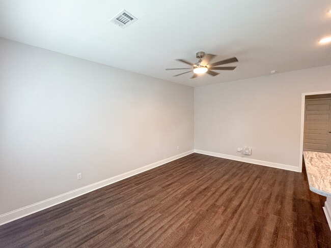 Photo - 130 Briarwood Rd