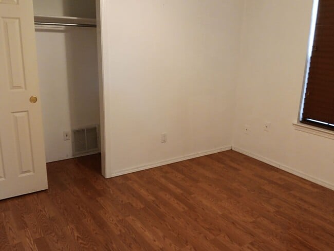 Photo - 3 Bedroom, 2 Bathroom Home! Schedule a Showing!