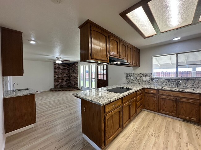 Photo - 10680 Cleveland Ave
