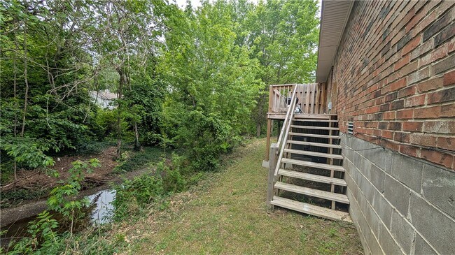 Photo - 3143 Old Missouri Rd