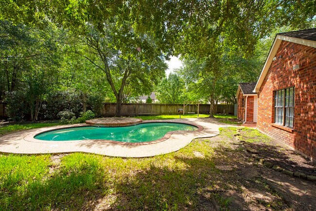 Photo - 34 Green Slope Pl