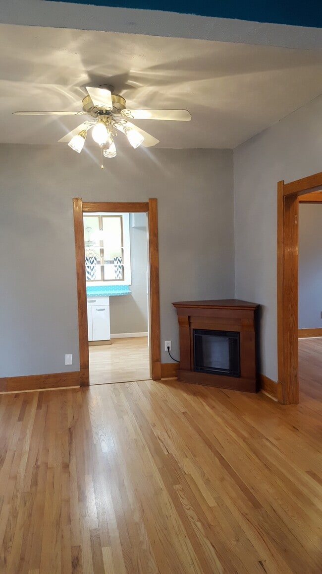 Dining room into kitchen - 2816 Reed Ave