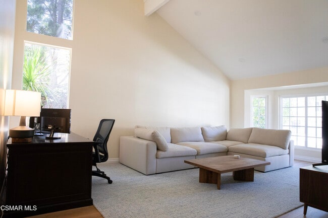 Photo - 2794 Parkview Dr