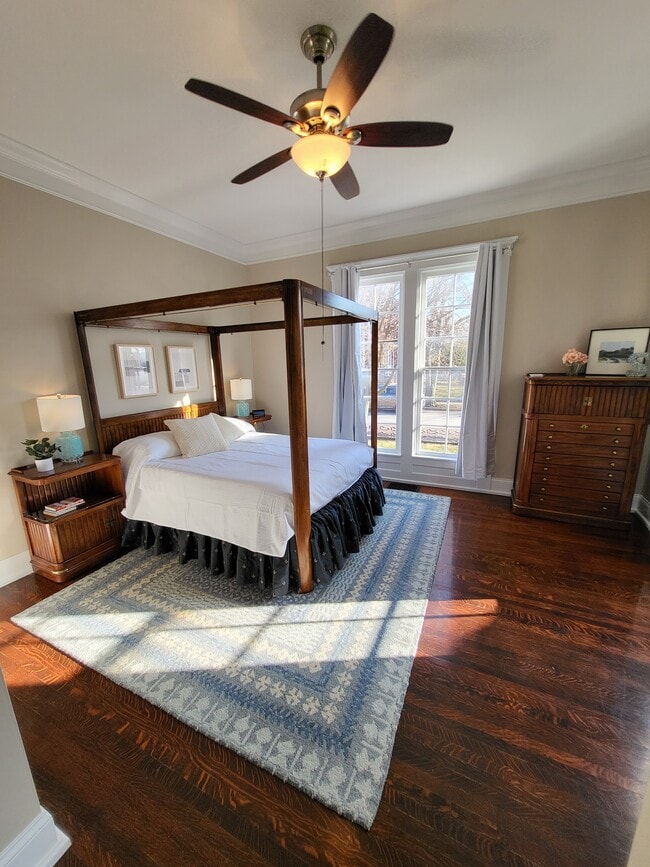 Photo - 1912 N Talbott St