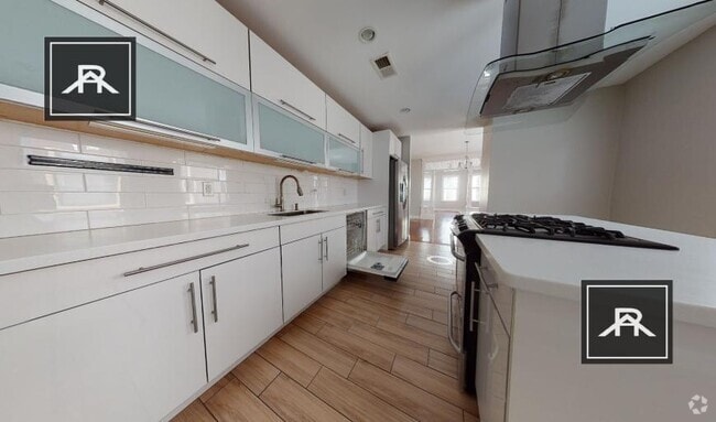 Building Photo - 3 bedroom in Cambridge MA 02139 Unit 2 Rental