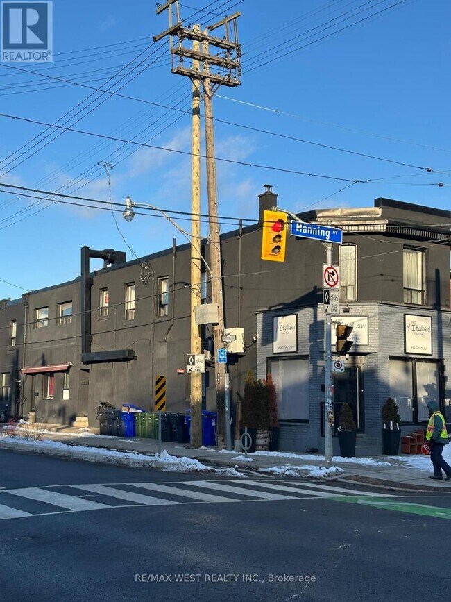 Photo - 290 Harbord St