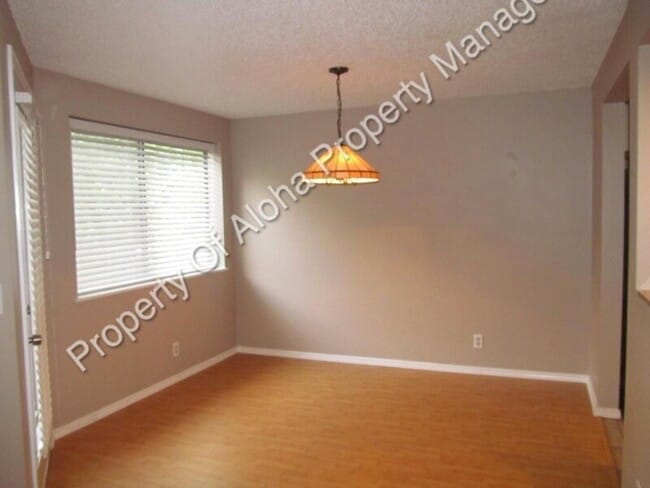 Photo - 3725 S Gekeler Ln