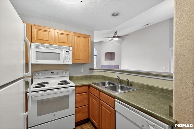 Photo - 8757 E Dry Creek Rd