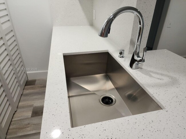 Photo - 4545 Treehouse Ln Unit H