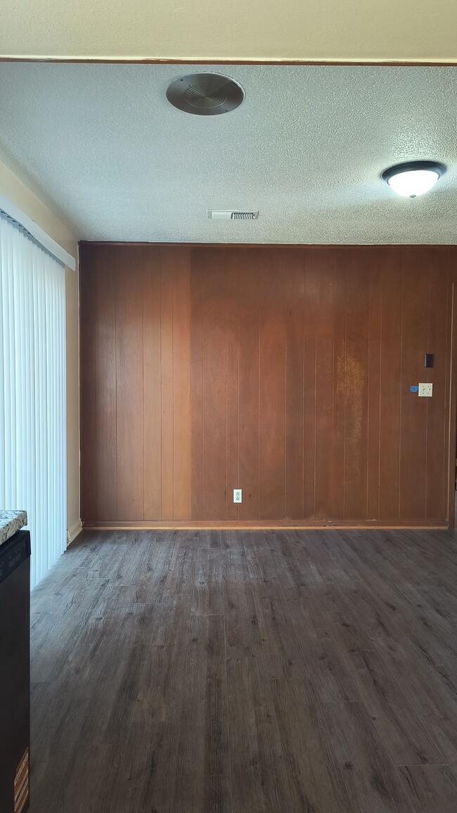 Photo - 3003 S Taft St