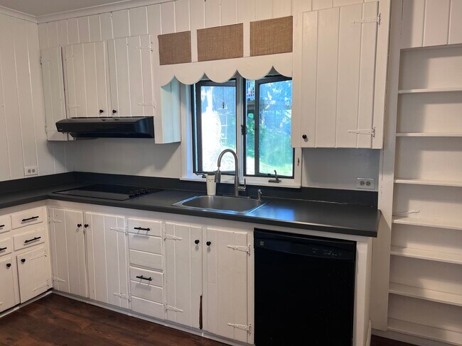 Photo - 141 Washington St