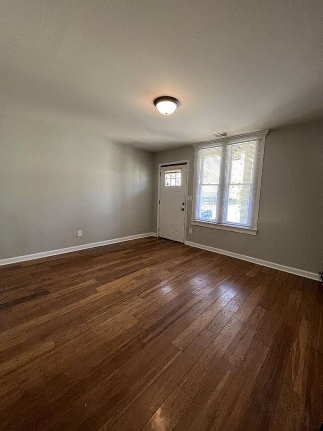 Photo - 624 N Upper St