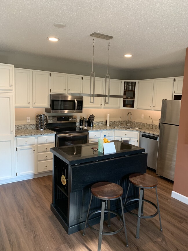 Kitchen - 2150 Ridge Dr Unit 38