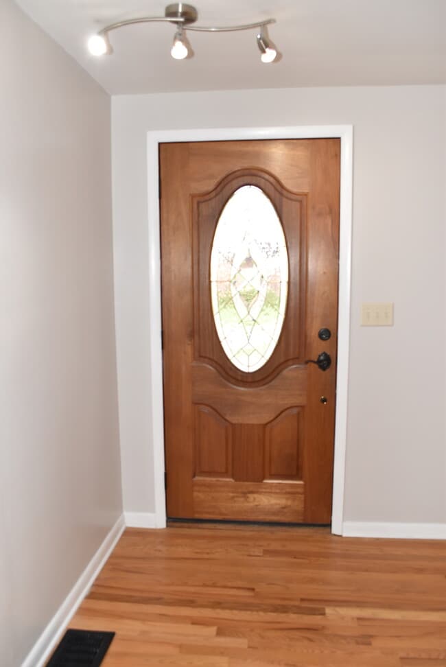 Photo - 6989 Salem Rd