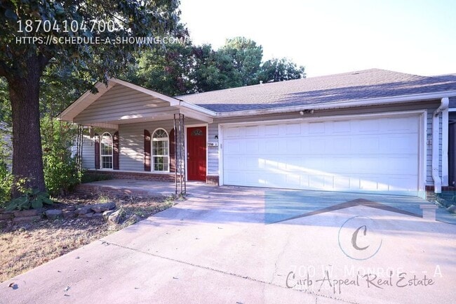 Building Photo - 700 W Monroe Ave Unit A