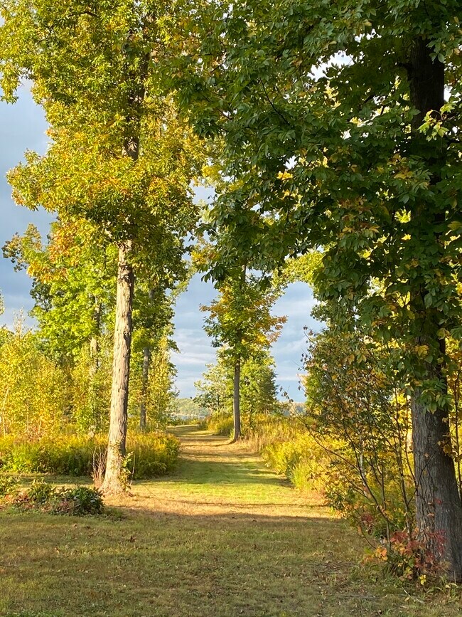 Photo - 16 Brackett Pt