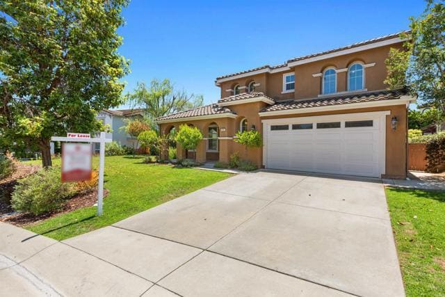 Photo - 975 Baylor Dr