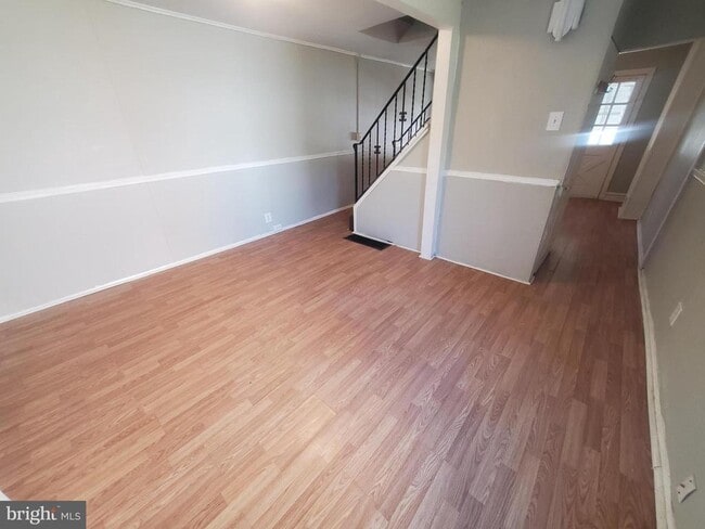 Photo - 1736 Fairview St