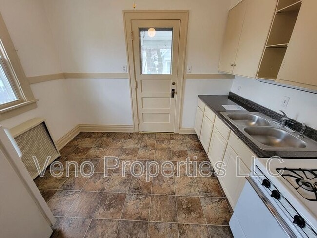 Photo - 800 Chestnut St