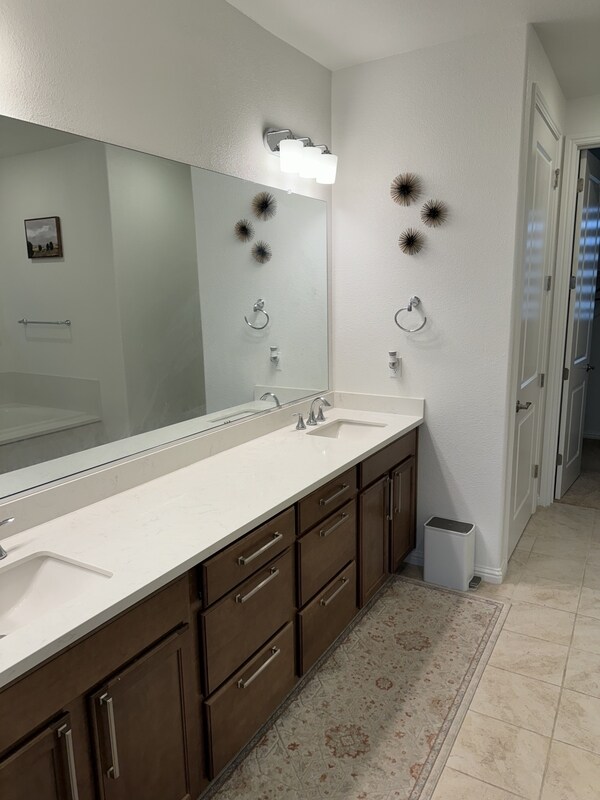 Photo - 16172 Abernathy Ct