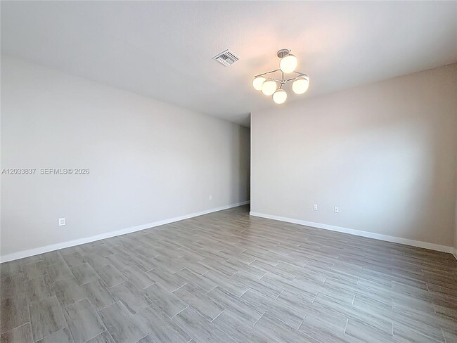 Photo - 410 NW 41st St Unit 410