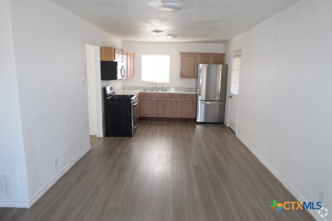 Building Photo - 1003 Estelle Ave Rental