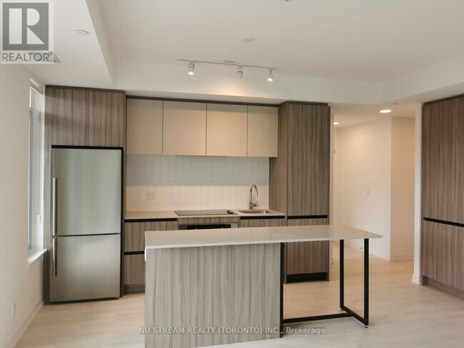 Photo - 8 Beverley Glen Blvd Unit C313