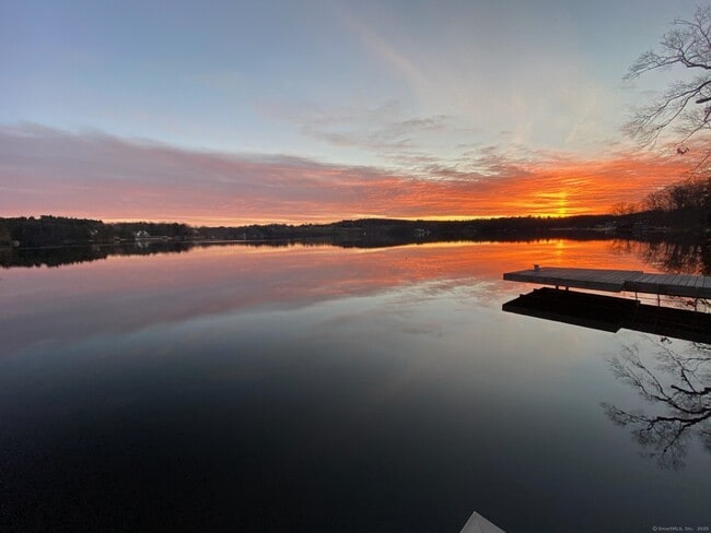 Photo - 112 W Lake Rd