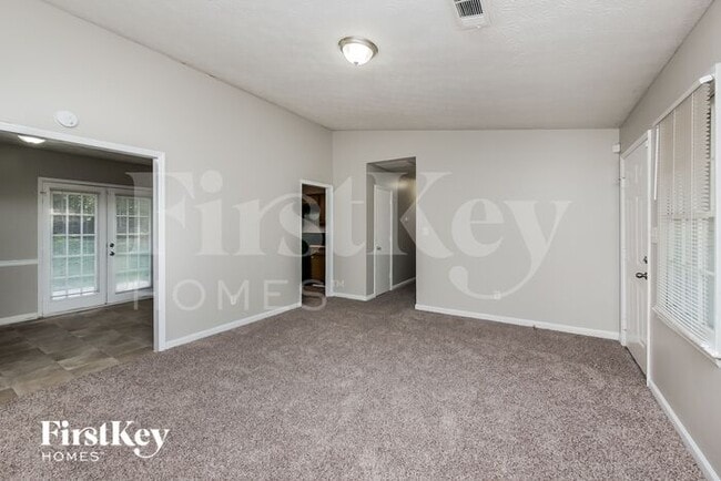 Photo - 255 Remington Trail