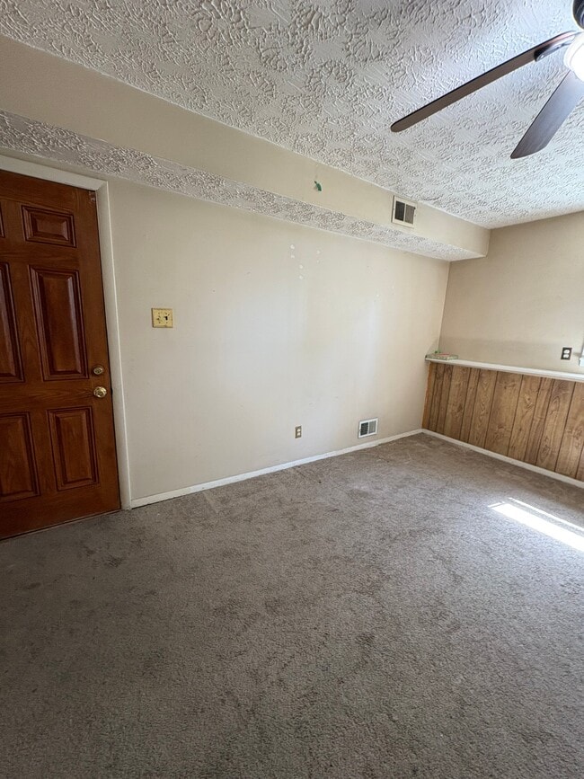 Photo - 4564 Dundee Ave