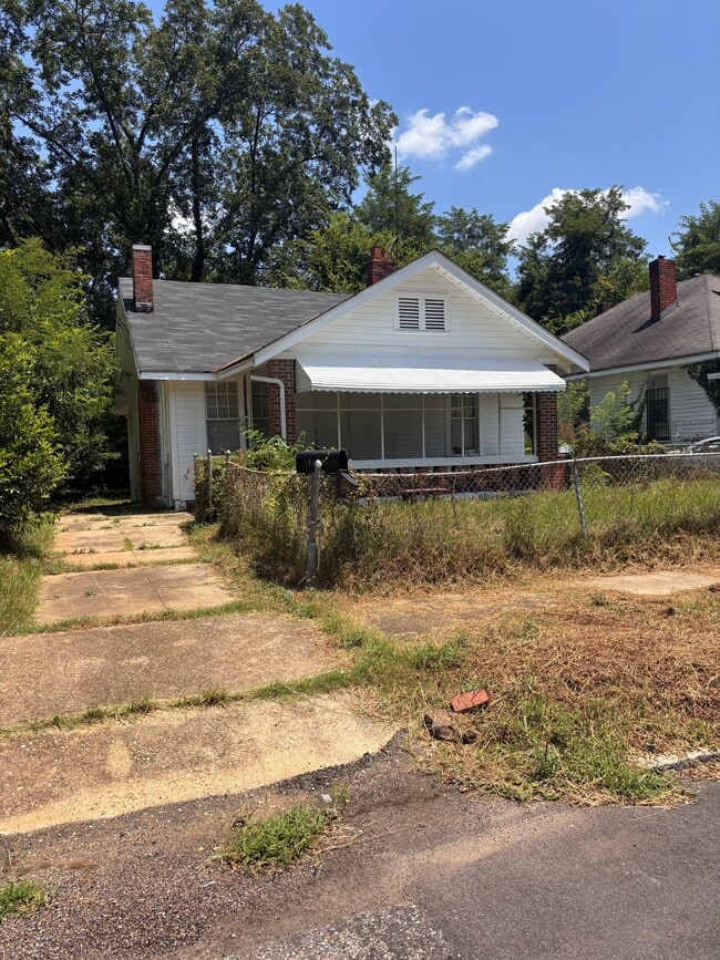 Building Photo - 1011 Sayre St Rental