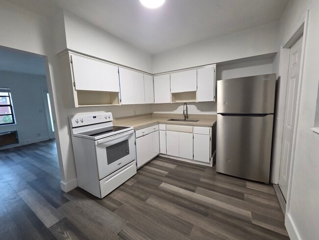 Photo - 1110 NW 6th Ave Unit 1