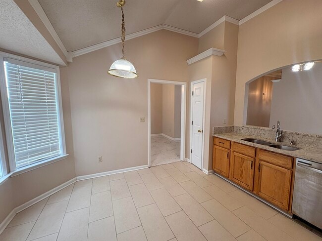 Photo - 390 N Ericson Rd
