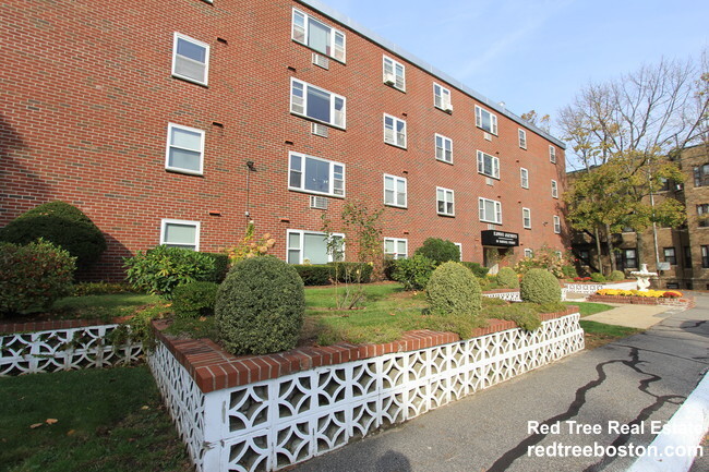 110 Babcock St Unit 27