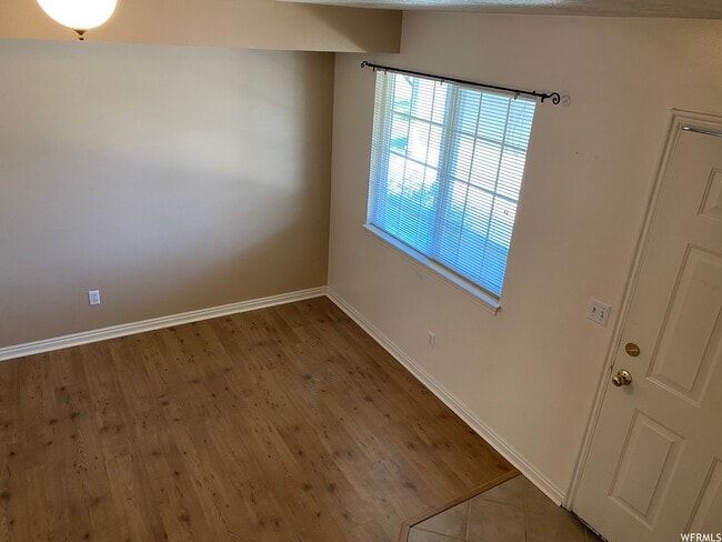 Photo - 1648 Talon Dr