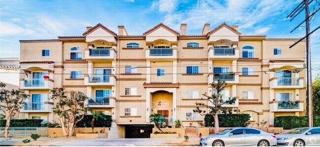 Building Photo - 10626 Valley Spring Ln Unit 108 Rental