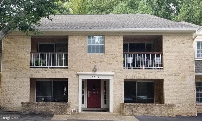 Building Photo - 5807 Cove Landing Rd Unit 204 Rental